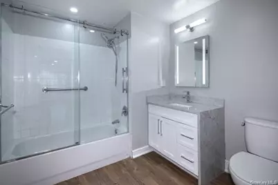 1100 Avalon Street #S1362, Glen Cove, NY 11542 - Photo 7