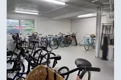 124 S Park Avenue #1-Q, Rockville Centre, NY 11570 - Photo 17