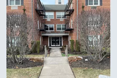 124 S Park Avenue #1-Q, Rockville Centre, NY 11570 - Photo 1