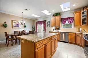 5 Newcastle Ct, Riverhead, NY 11901 - Photo 15