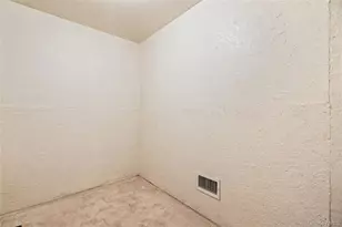 5 Newcastle Ct, Riverhead, NY 11901 - Photo 29