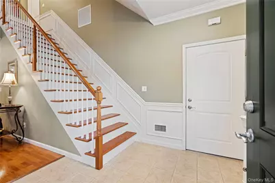 5 Newcastle Court, Riverhead, NY 11901 - Photo 5