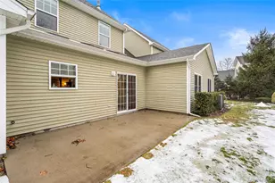 5 Newcastle Ct, Riverhead, NY 11901 - Photo 31