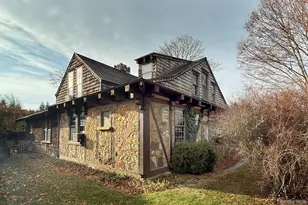 10 John St, Southampton, NY 11968 - Photo 3