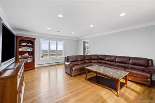 21 Seacliff Ln, Miller Place, NY 11764 - Photo 19