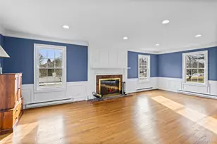 21 Seacliff Ln, Miller Place, NY 11764 - Photo 11