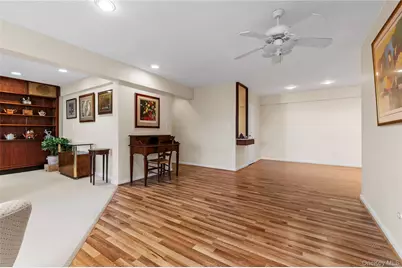 25 Chapel Place #2L, Great Neck, NY 11021 - Photo 11