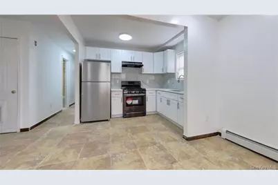 2409 Brookhaven Avenue, Far Rockaway, NY 11691 - Photo 9