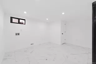 193-11 120th Ave, Saint Albans, NY 11412 - Photo 13