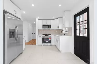 19311 120th Avenue, Saint Albans, NY 11412 - Photo 3