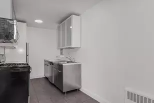 2104 Holland Ave, Bronx, NY 10462 - Photo 11