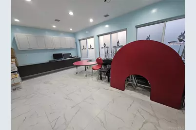 3526 31st Street, Astoria, NY 11106 - Photo 3