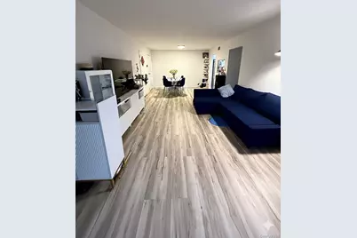 128 Santa Barbara Drive #128, Plainview, NY 11803 - Photo 9