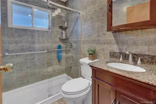 932 Cherry Ln, Floral Park, NY 11001 - Photo 11