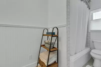 7 Springville Circle, Hampton Bays, NY 11946 - Photo 19