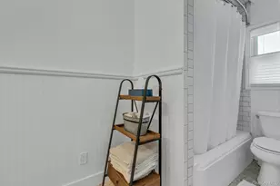 7 Springville Cir, Hampton Bays, NY 11946 - Photo 19