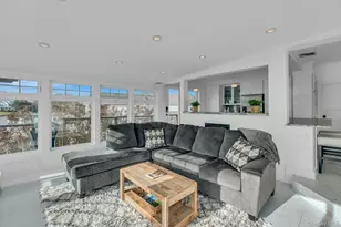 7 Springville Cir, Hampton Bays, NY 11946 - Photo 5