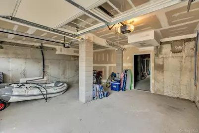 7 Springville Circle, Hampton Bays, NY 11946 - Photo 25