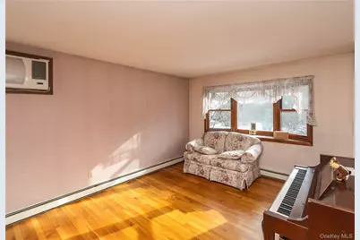 32 Elizabeth Drive, Hopewell Junction, NY 12533 - Photo 7