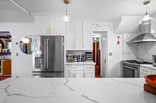 19 Fairway St, Mount Vernon, NY 10552 - Photo 7