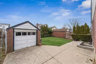 1119 Theodora St, Franklin Square, NY 11010 - Photo 15