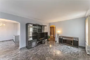 1119 Theodora St, Franklin Square, NY 11010 - Photo 5