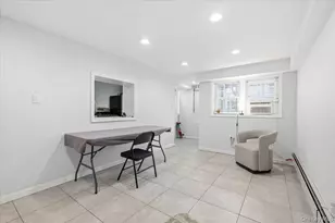 12-10 Plainview Ave, Far Rockaway, NY 11691 - Photo 15