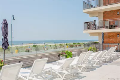 230 W Broadway, Long Beach, NY 11561 - Photo 27