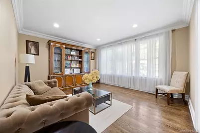 47 Valley Road, Old Westbury, NY 11568 - Photo 7