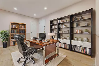 99-10 60th Avenue #6EE, Corona, NY 11368 - Photo 9