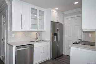 225 Cassa Loop, Holtsville, NY 11742 - Photo 3