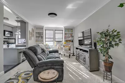 83-25 98 St #4L, Woodhaven, NY 11421 - Photo 3