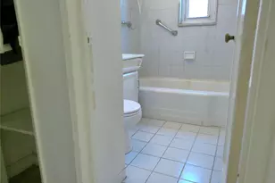 131-66 234th St, Rosedale, NY 11422 - Photo 9