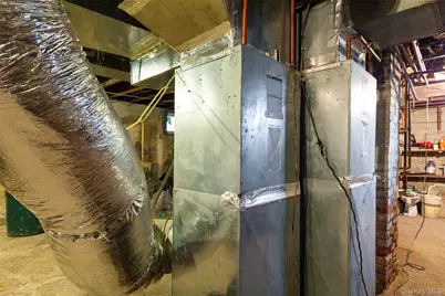 55 Smith Street, Poughkeepsie, NY 12601 - Photo 5