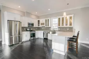 2 Seaman, Glen Cove, NY 11542 - Photo 3