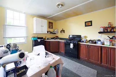 94 South Avenue, Poughkeepsie, NY 12601 - Photo 7