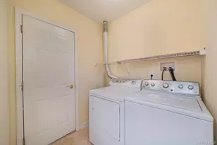 48 Kate Cir, Middle Island, NY 11953 - Photo 9