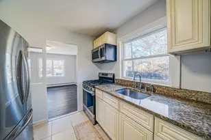 476 Revilo Ave, Shirley, NY 11967 - Photo 19