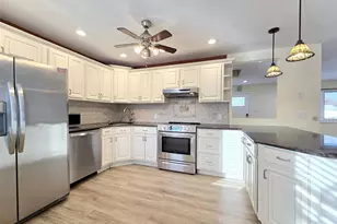 2 Franklin St, Coram, NY 11727 - Photo 3