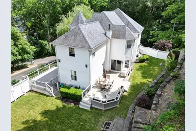 21 Beach Plum Drive, Centerport, NY 11721 - Photo 19