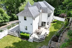 21 Beach Plum Dr, Centerport, NY 11721 - Photo 19