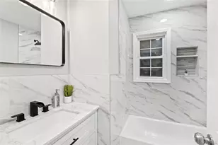 25 Lincoln Ave, Ronkonkoma, NY 11779 - Photo 17