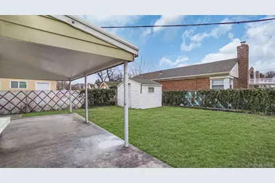 8268 Little Neck Parkway, Floral Park, NY 11004 - Photo 7