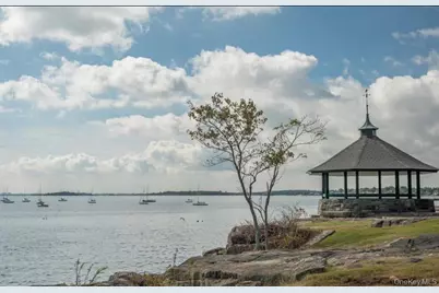 32 Harrison Drive, Larchmont, NY 10538 - Photo 23