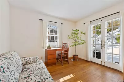 32 Harrison Drive, Larchmont, NY 10538 - Photo 9