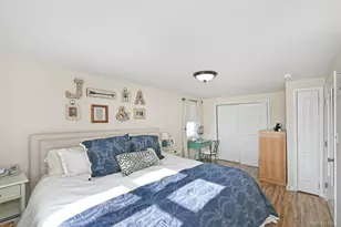 40 Knoll Ln, Levittown, NY 11756 - Photo 25