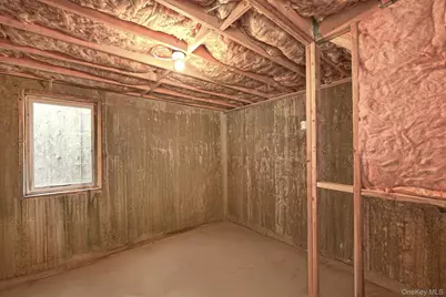 40 Knoll Lane, Levittown, NY 11756 - Photo 21