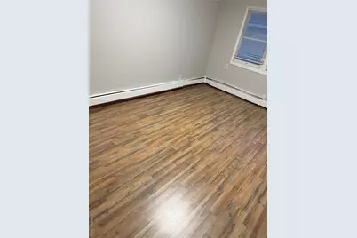 18 Leach Street, Lynbrook, NY 11563 - Photo 3