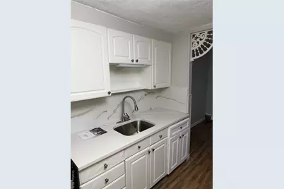 18 Leach Street, Lynbrook, NY 11563 - Photo 7