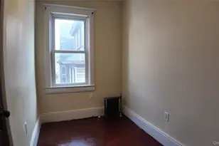 8 Morris Crescent, Yonkers, NY 10705 - Photo 13